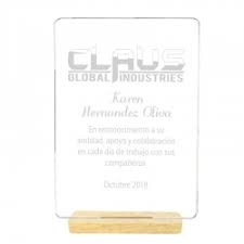 Maybe you would like to learn more about one of these? Galvano De Acrilico Economico Con Grabado Laser Y Caja