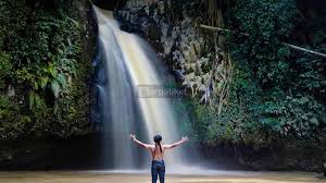 Curug cibeureum merupakan curug yang sekarang sedang digandrungi oleh para turis. 65 Tempat Wisata Di Magelang Yang Sedang Hits Info Gambar