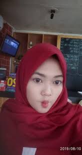 Entdecke rezepte, einrichtungsideen, stilinterpretationen und andere ideen zum ausprobieren. 8 Ide Wanita Cantik Berhijab Terkini Wanita Cantik Wanita Kecantikan