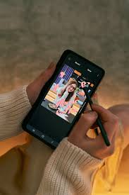 Bestell jetzt das samsung galaxy s21 ultra 5g & sicher dir bis zu 210€ prämie dazu! Samsung Galaxy S21 Ultra The Ultimate Smartphone Experience Designed To Be Epic In Every Way Samsung Us Newsroom
