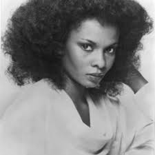 Stream Volora Howell music