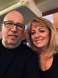 What are the pros and cons of living in Naples, Florida?