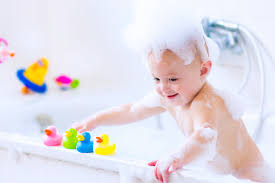 It's a compact, baby tub for sink basin or floor, and is suitable from 0 to 12 months. Baby Bath Things And Accessories You Should Have Baby Bath Moments