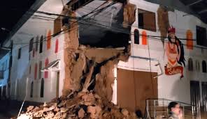 Un fuerte movimiento telúrico se registró en la tarde de este martes 24 de diciembre en el país. Temblor En Bogota Terremoto De 7 5 Sacude Peru Y Se Siente Con Fuerza En Colombia Internacional Caracol Radio