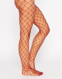 Il y a deux ans j'ai repéré des collants résille rouge sur les portants de mon monop', toujours en avance d'une. Asos Collants Resille Oversize Rouge Asos Collant Chair Idees De Mode Asos