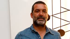 De su dúo con Carolina Cerezuela a su amistad con Felipe VI: así es el  músico Jaime Anglada