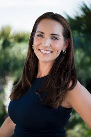 Kristin Scarborough's Instagram, Twitter & Facebook