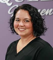 Miranda Matney's Instagram, Twitter & Facebook