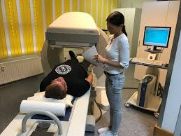 Bei neuroendokrine tumoren zeigt sich eine vermehrung von somatostatinrezeptoren. Praxis Fur Radiologie Nuklearmedizin Und Strahlentherapie
