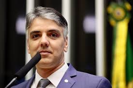 Fábio Reis não disputará eleição e anuncia candidato › NE Notícias