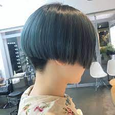 倉田聡子 theremmy hairsalonさんはinstagramを利用しています 週末握手会に参加されるお客様 前髪 長めの刈り上げショートボブにデニムのようなブルーグリーンのカラー ありがとうございました ついに平成もあと３日 ゴールデンウィーク中は３０日