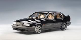 Volvo 850 R Sedan 1996 (black) - Die-cast model - AutoArt 79502