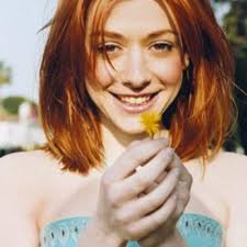 Lyra Smith (@LyraMagpie)