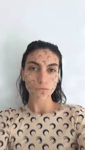 How Augmented Reality is Revolutionizing Sales and Marketing in the Fashion  Industry