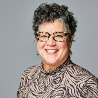 Maureen Welch's Instagram, Twitter & Facebook