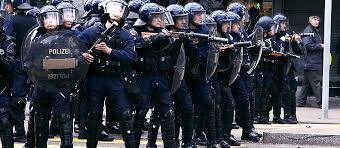 Juristen und menschenrechtler beanstanden eine. Das Neue Antiterror Gesetz Der Schweiz Vorwarts