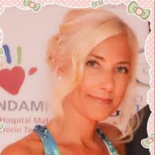 Erica Gillette (@Masqrubia)