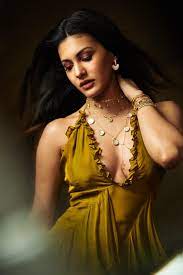 Actress, dreamer & entirely bonkers!! Amyra Dastur Photos Hd Latest Images Pictures Stills Of Amyra Dastur Filmibeat
