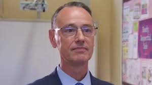 NI Education: Investigation into replacement of top civil servant