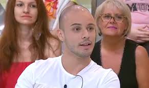 Manuel luís goucha is a 65 year old portuguese tv personality born on 25th december, 1954 in madalena, lisbon, portugal. Manuel Luis Goucha Paga Recuperacao De Jovem Com Cancro Holofote