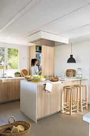 Las cocinas pequeñas son muy difíciles de decorar e organizar, por causa de la falta de espacio y la necesidad de poner todo que es esencial en la fotos de cocinas modernas pequeñas. Cocinas Pequenas 65 Fotos Y Muchas Ideas Decorativas Para Sacarle Partido