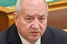 Egyikük értékelésénél rákay philip vicceset bakizott. A Lanya Szerint Sikkasztasert Is Eliteltek A Baloldal Nagyszeru Asszonyat