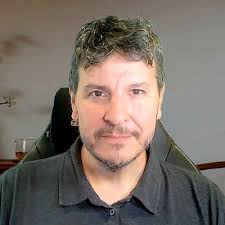 Drew Lawrence 🗞️ (@by_drew)