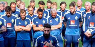 Durmaz, 2011 yılında i̇sveç için üst düzey uluslararası ilk maçına çıktı. Antirassismus Des Schwedischen Teams Ein Echtes Zsmmn Taz De