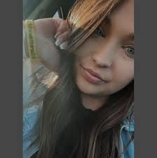 Is it normal for a university to withhold certification until all praxis  scores are received?