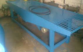 Hardic Engineering Is A One Of The Prominent Manufacturers Suppliers And Exporters Of Vibrating Table In Ahmedabad Guja Led Manufacturers Manufacturing Table