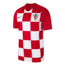 Seleção croata surpreendeu ao chegar à final do mundial na rússia, em que enfrentará a frança. Camisa Croacia I 2018