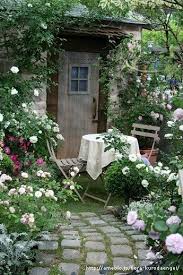 Le Temps Qui Passe Dans Le Jardin D Eugenie Idees Jardin Beaux Jardins Jardins