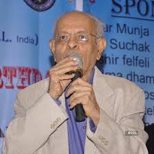 Nana Chudasama speaks during his birthday party, held at Cricket Club Of  India in Churchgate,