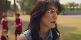 Nothing to See Here' Ending Explained: Does Alexis Become a Comedian?