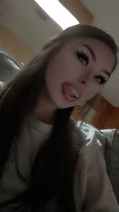 Posting for my nephew. My name is Jaizion Propps and I'm interested in cool  and genuine female penpals only for friendship and possibly more. I love  sports (Pittsburgh Steelers and Oregon Ducks),