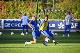 Mbappé à gauche, Lacroix et Truffert alignés : la première composition de Zidane avec les Bleus contre la Turquie