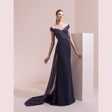 La linea di abiti da sposa nicole spose 2021 sa abbracciare lo stile di donne con gusti diversi. Testimone Di Nozze Consigli Per L Abito Giusto Carolina Milani Image Consultant