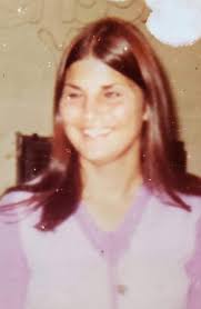 Can someone restore old family photo?