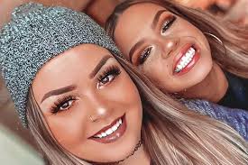 Sisters reunite after 25 years and find they look 'so much alike'