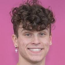 Kaden Lang's Instagram, Twitter & Facebook