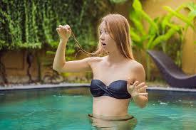 Hard water with high levels of copper, and chlorine to kill the copper, is a threat to blondes, says ionato. How To Get Green Out Of Blonde Hair After The Pool