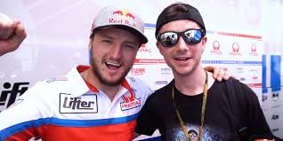 ● home town live now. Viva Miller Diosmilleraus Akun Parodi Jack Miller Yang Curi Perhatian Motogp Bola Net