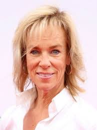 Lisa Stetler's Instagram, Twitter & Facebook