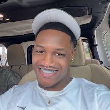 Dante Stevens's Instagram, Twitter & Facebook