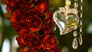 We offer a wide variety of fresh flower arrangements featuring daisies, tulips, lilies, and other bright and endearing flowers. Valentine S Day 10 Of The Most Romantic World Records Guinness World Records