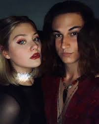 Taylor Rowell यांचा Instagram photo • Apr 4, 2020 at 5:01 PM