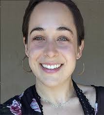 Kelly Dundon's Instagram, Twitter & Facebook