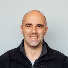 Ian Tully's Instagram, Twitter & Facebook