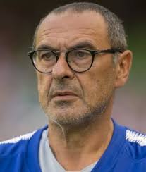 Get the latest maurizio sarri news from itv news, the uk's biggest commercial news organisation. Call Me Maurizio Raucher Sarri Stellt Sich Chelsea Vor Neuer Trainer Der Blues Ist In London Angekommen Kicker