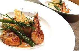Crustaces A La Bisque De Homard Recette Bisque De Homard Repas Recettes De Cuisine